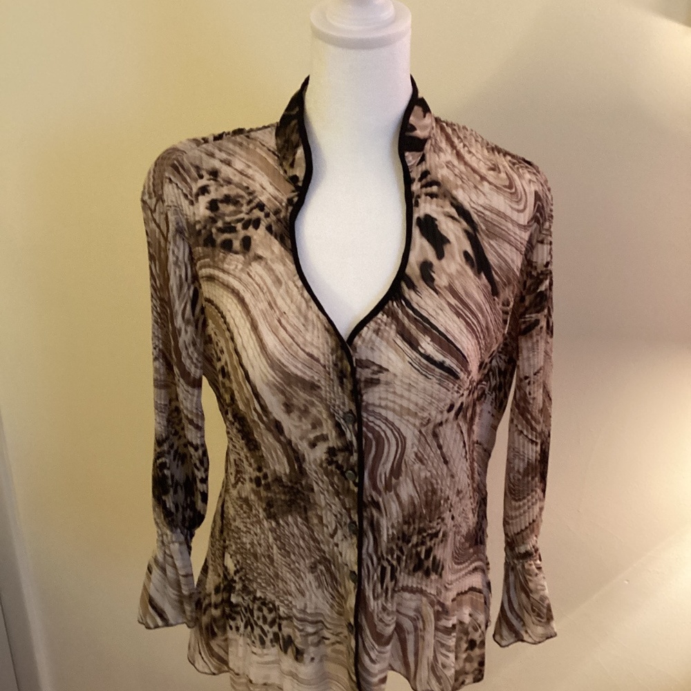 Plisse size M blouse